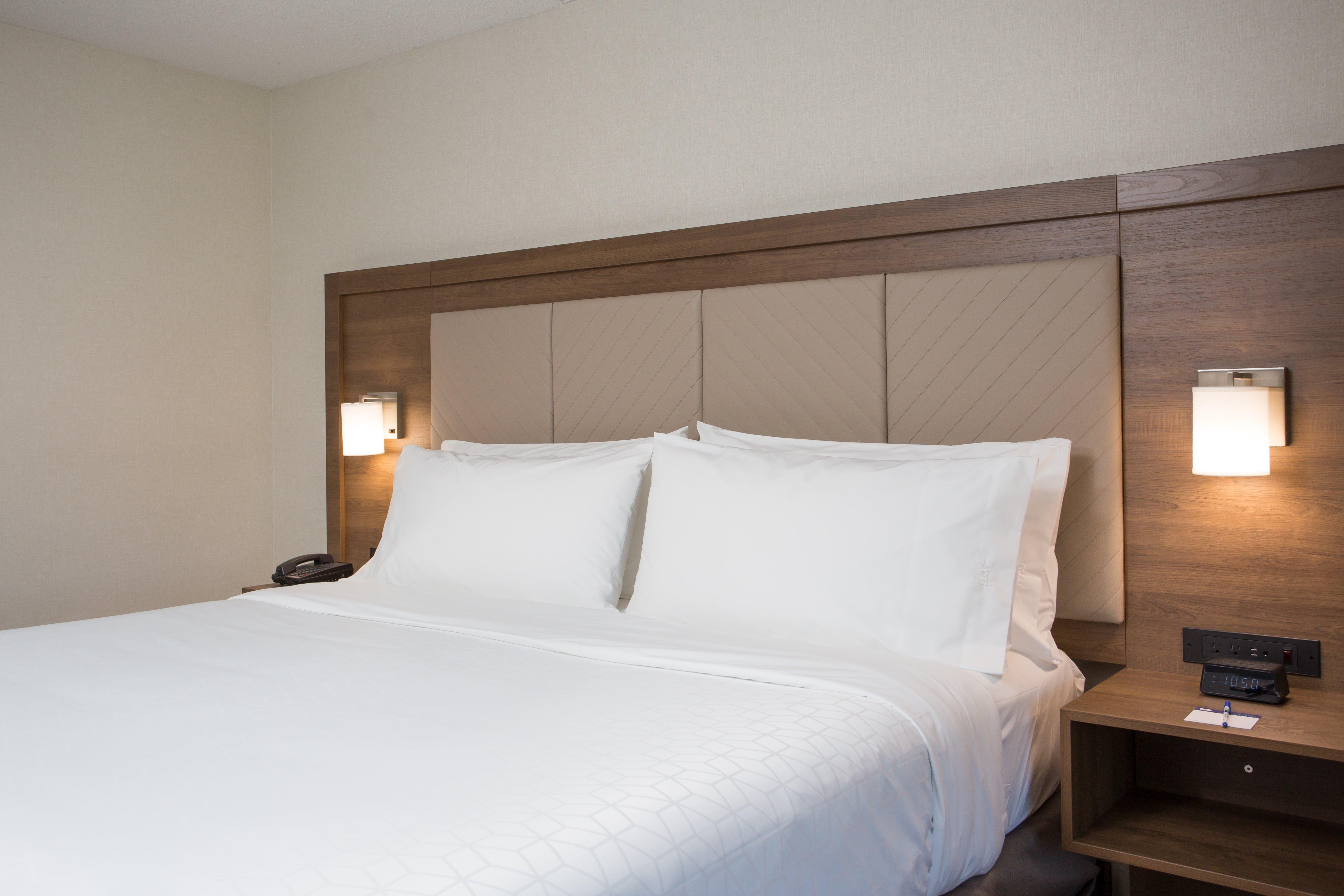 Holiday Inn Express Chelmsford By Ihg Exterior photo